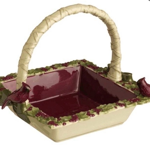 Grasslands Road Other - Grasslands Road Burgundy and Cream Cardinal Basket NWT